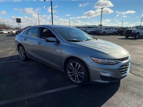 Used 2025 Chevrolet Malibu LT w/ LPO, Floor Liner Package image 2