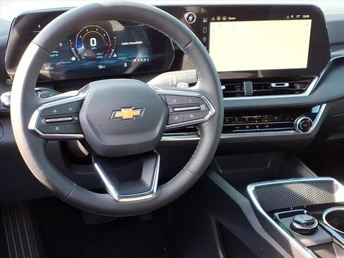 New 2026 Chevrolet Equinox LT FWD image 6