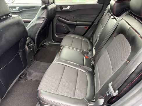 Used 2024 Ford Escape ST-Line Select w/ Tech Pack #2 AWD/4WD image 11