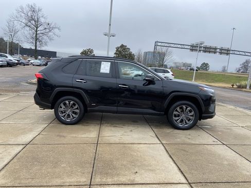 Used 2023 Toyota RAV4 Limited image 12