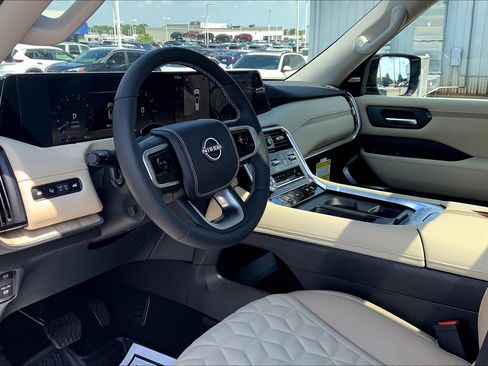 New 2025 Nissan Armada Platinum Reserve w/ Convenience Package image 9