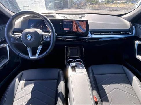 Used 2025 BMW X1 xDrive28i w/ Technology Package image 15