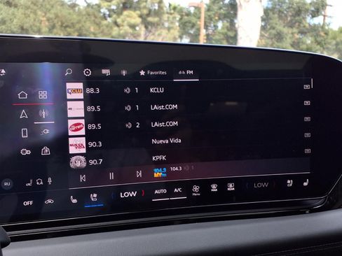 Used 2025 Audi A6 e-tron Premium Plus w/ Premium Plus RWD image 8