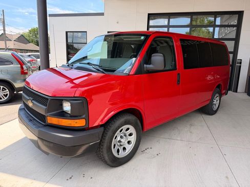 Used 2014 Chevrolet Express 1500 LS AWD/4WD image 3