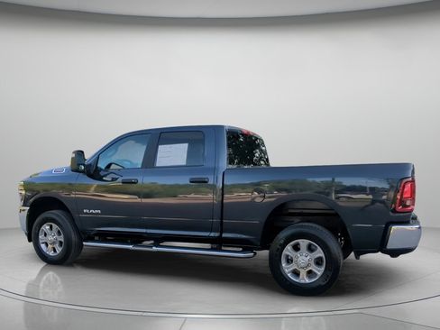 Used 2026 RAM 2500 Big Horn AWD/4WD image 18