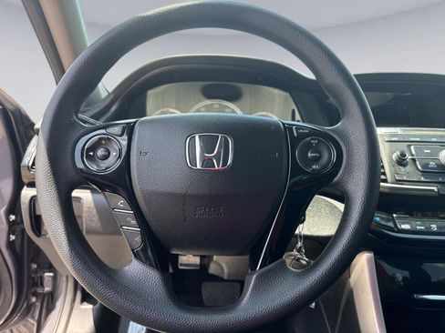 Certified 2017 Honda Accord LX image 24