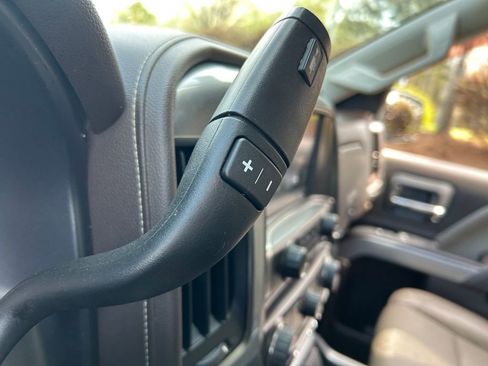 Used 2015 Chevrolet Silverado 1500 LTZ image 46