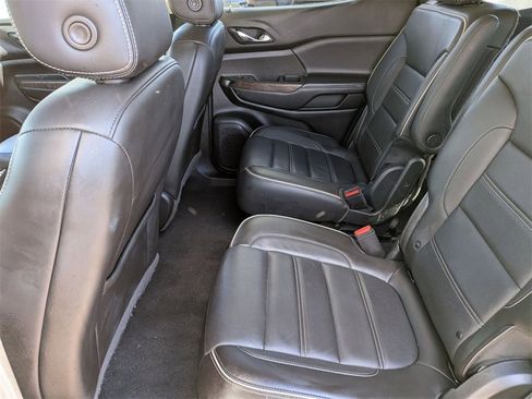 Used 2020 GMC Acadia Denali image 25