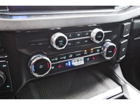 Used 2024 Ford F450 Platinum w/ FX4 Off-Road Package image 26