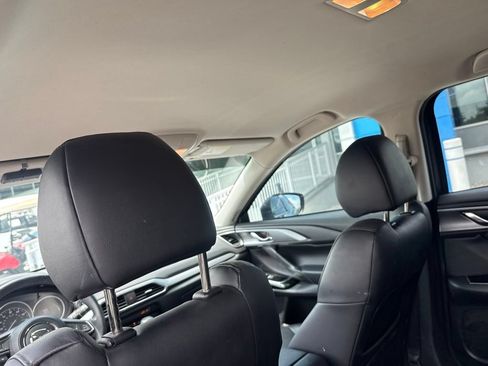 Used 2021 MAZDA CX-9 Touring FWD image 14