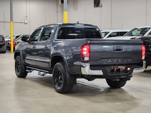 Used 2022 Toyota Tacoma SR5 image 11