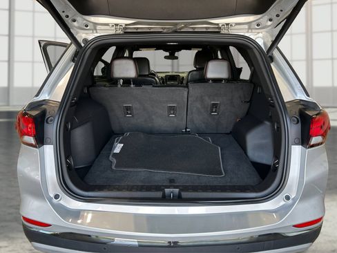 Used 2022 Chevrolet Equinox RS AWD/4WD image 11