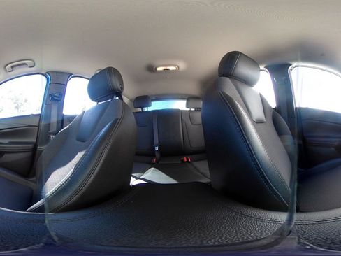 Used 2025 Buick Encore GX Preferred image 42