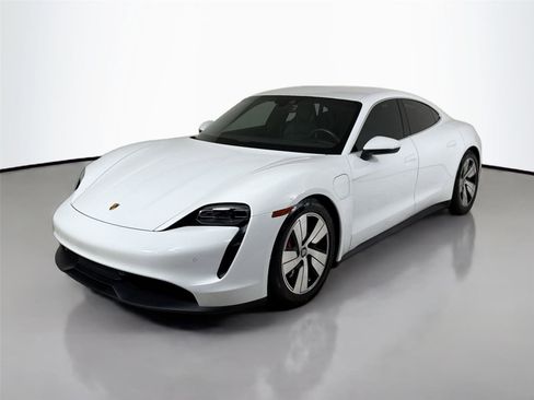 Used 2023 Porsche Taycan 4S image 10