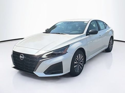 New 2026 Nissan Altima 2.5 SV AWD/4WD image 3