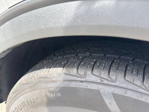 Used 2022 Ford Escape SE FWD image 12