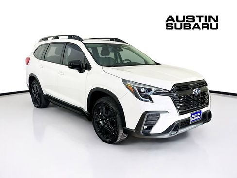 Used 2025 Subaru Ascent Onyx Edition image 1
