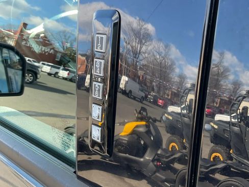 Used 2019 Ford F150 Lariat w/ FX4 Off-Road Package image 51