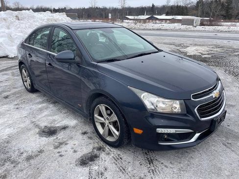 Used 2016 Chevrolet Cruze LT w/ Sun, Sound and Sport Package FWD image 4