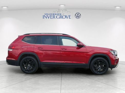 Certified 2023 Volkswagen Atlas SE w/ Black Wheel Package AWD/4WD image 8