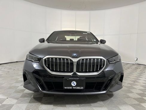 New 2026 BMW 550e xDrive 550e xDrive image 2