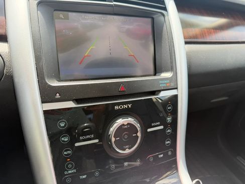 Used 2013 Ford Edge Limited FWD image 17