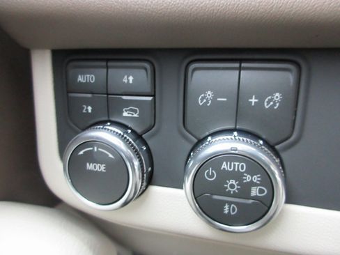 New 2026 GMC Yukon Denali image 17