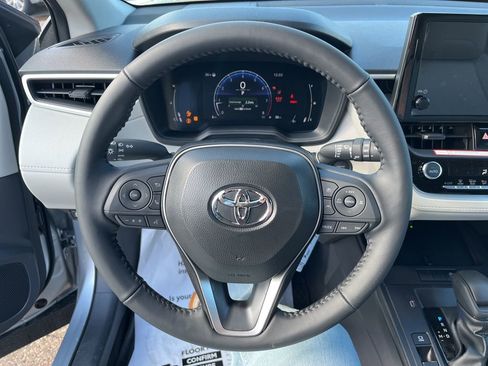 Certified 2026 Toyota Corolla Cross LE image 19