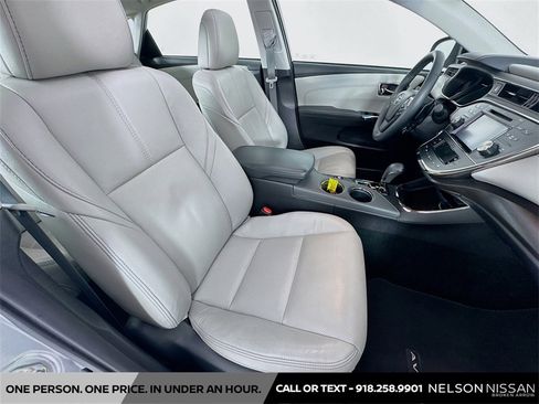 Used 2016 Toyota Avalon Touring image 30