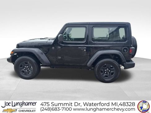 Used 2022 Jeep Wrangler Sport AWD/4WD image 7