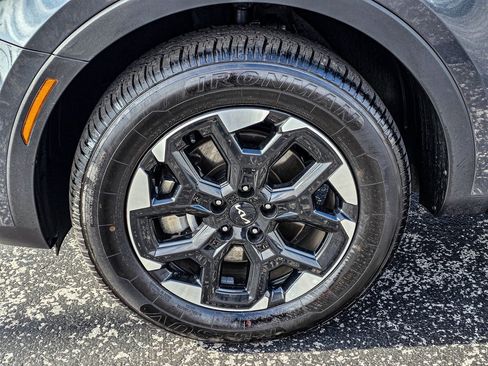 Used 2022 INFINITI QX50 Sensory w/ Cargo Package image 8