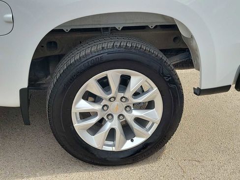 Used 2025 Chevrolet Silverado 1500 Custom image 8