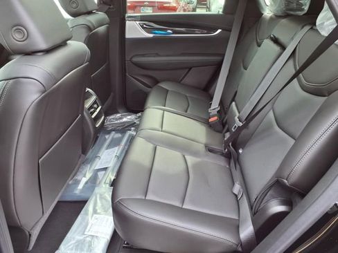New 2025 Cadillac XT5 Premium Luxury image 7