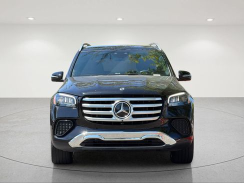 Used 2024 Mercedes-Benz GLS 450 4MATIC image 7
