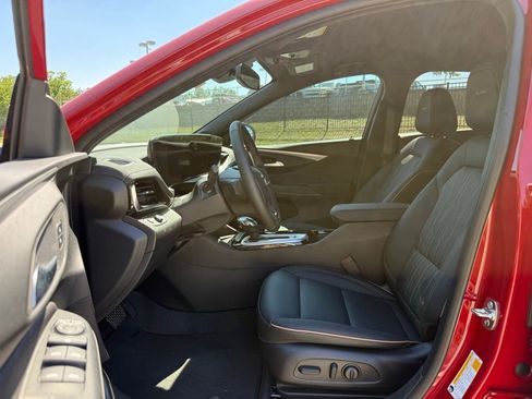 New 2026 Buick Envista Avenir FWD image 18