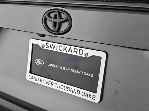 Used 2022 Toyota RAV4 XLE Premium image 13