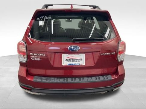 Used 2018 Subaru Forester 2.5i Premium w/ All-Weather Package image 6