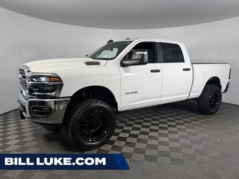 Certified 2025 RAM 2500 Big Horn AWD/4WD image 1