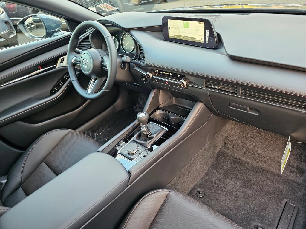 New 2026 MAZDA MAZDA3 2.5 S Hatchback w/ Premium Pkg FWD image 31