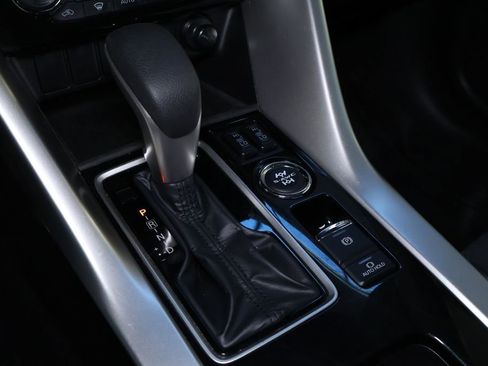 Used 2024 Mitsubishi Eclipse Cross SE image 30