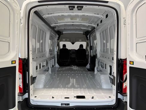 New 2026 Ford Transit 250 148 Medium Roof Extended AWD image 29