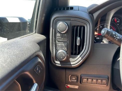 New 2025 GMC Sierra 3500 Pro w/ Fleet Convenience Package image 17