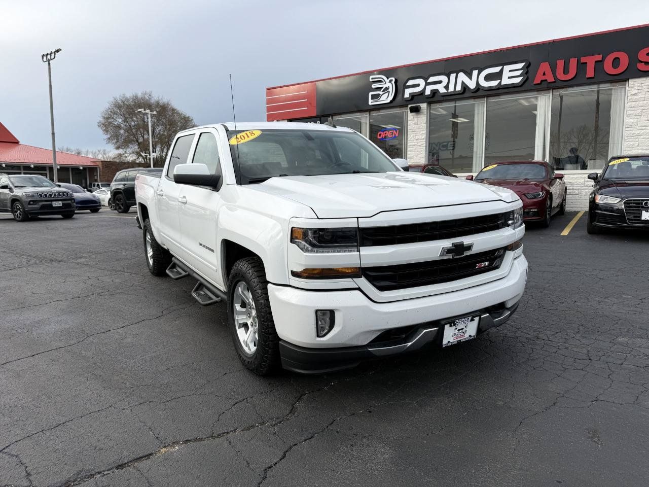 Used 2018 Chevrolet Silverado 1500 LT w/ All Star Edition AWD/4WD image 1