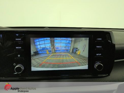 Used 2021 Kia K5 LX image 18