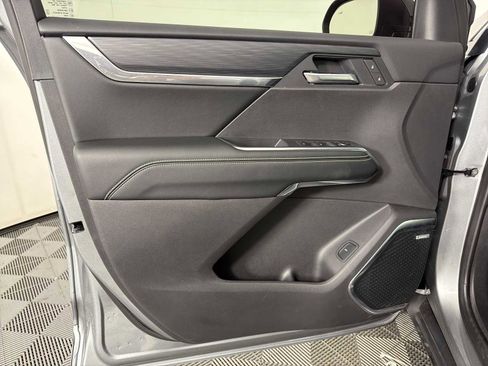 New 2025 GMC Acadia Elevation w/ Elevation Premium Package image 16