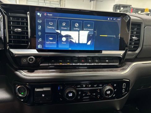 New 2026 Chevrolet Silverado 1500 LTZ w/ LTZ Premium Package AWD/4WD image 19