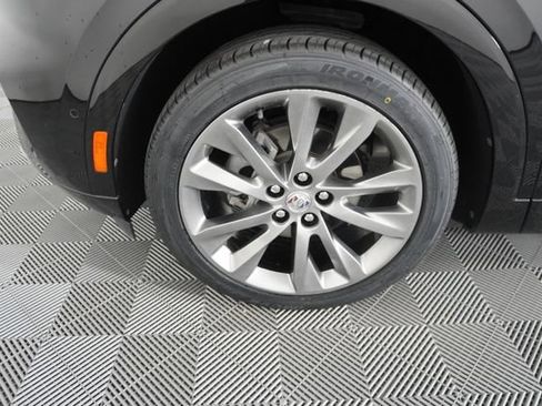 Used 2022 Buick Envision Avenir w/ Technology Package II AWD/4WD image 16