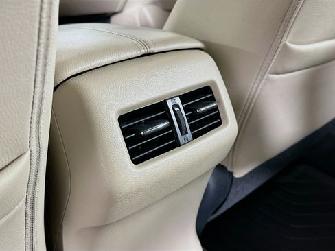 Used 2017 Honda Accord Touring image 28