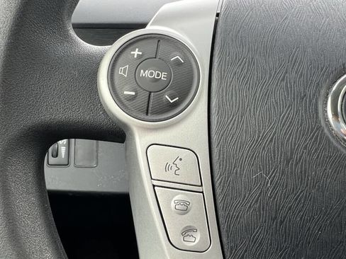 Used 2013 Toyota Prius C Three image 17