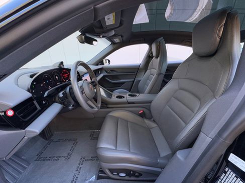 Used 2020 Porsche Taycan 4S image 17